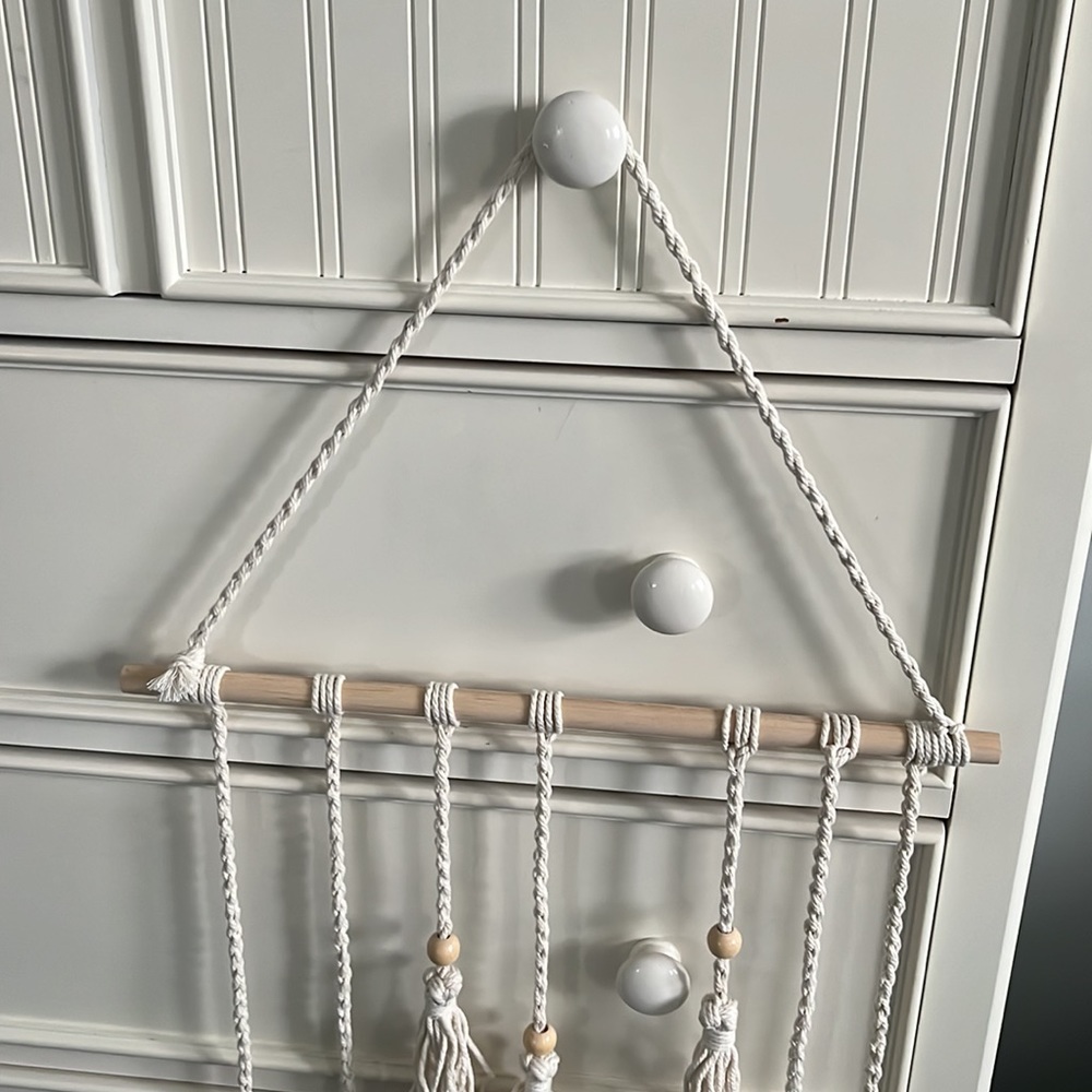 Room decor - Picture 2 of 3